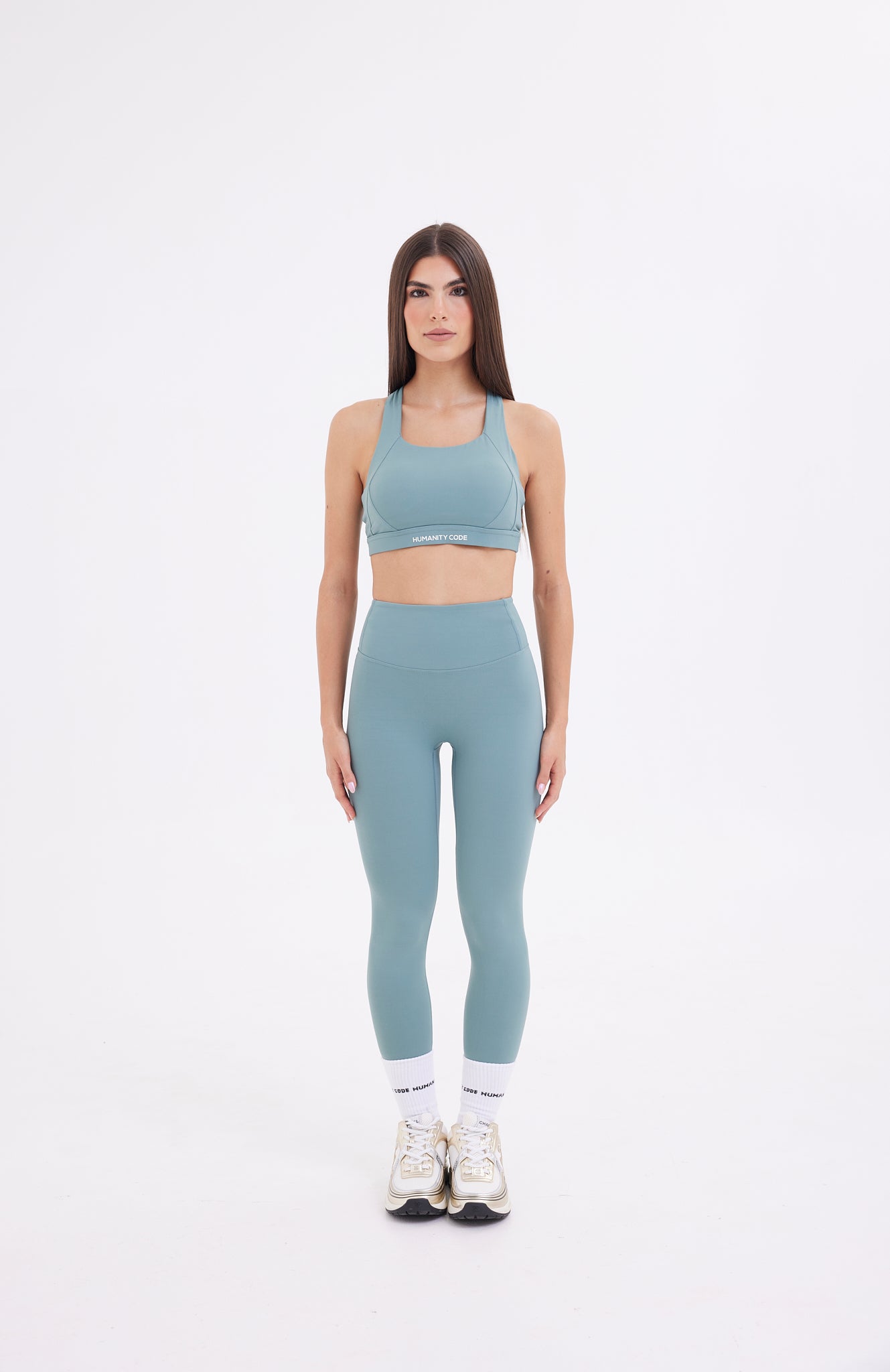 SoftSkin Sculpt Multiway Sports Bra IN TIFFANY GREEN